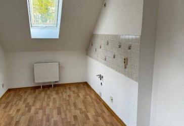 NEUER MIETPREIS!!!! Tolle 3 Zimmer Dachgeschoßwohnung zu vermieten