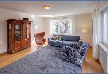 Möbliert: Individuelle, hochwertige 4-Zimmer Wohnung