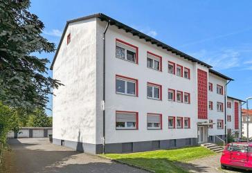 Ca. 2019 vollständig renovierte 2-Zimmer-Wohnung mit Balkon + Garage in Radevormwald-Keilbeck
