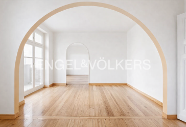 Helle Vier-Zimmer-Wohnung mit großem Gestaltungspotenzial