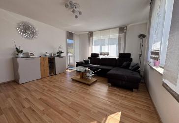 Attraktives Zweifamilienhaus in ruhiger Umgebung - vielseitig nutzbar