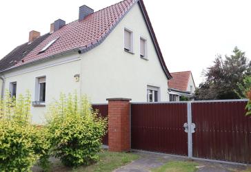 Charmantes Reihenhaus in Seehausen - Ihr neues Zuhause mit Wohlfühlatmosphäre