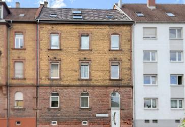 Saniertes Mehrfamilienhaus - Attraktive Kapitalanlage mit vier Wohneinheiten
