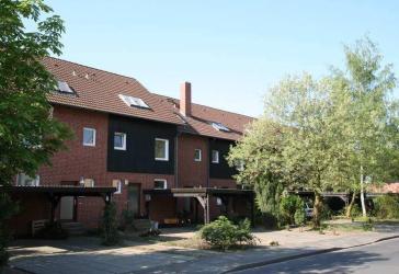 Eigenheimfeeling mit offener Küche und pflegeleichtem Garten!