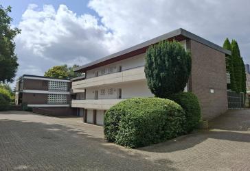 Interessantes Renditeobjekt mit Potential: Mehrfamilienhaus mit Einfamilienhaus und abtrennbarem Baugrundstück