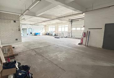 Halle zu vermieten – ca. 400m² für dein Business!