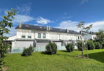 Moderner Wohnraum im Reihenmittelhaus