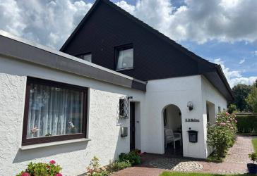 Großes, familienfreundliches EFH mit Einliegerwohnung in Ritterhude-Ihlpohl - provisionsfrei