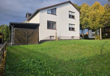 Willkommen im Grünen - Ihr Familienparadies mit großem Garten in Adelebsen-Lödingsen