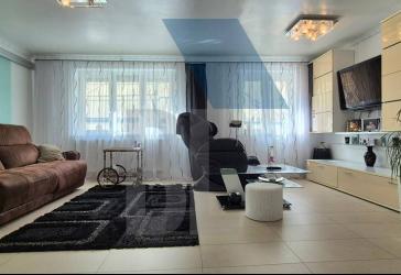 Von zwei zu einem: Großzügige 3,5-Zimmer-Wohnung mit Wintergarten und Gartenparadies