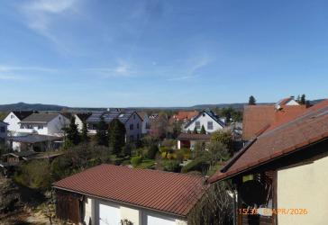 LETZTE FREIE WOHNUNG IM HAUS mit traumhaften Ausblick! 2,5-Zimmer-Neubauwohnung mit Balkon in ruhiger und grüner Wohnlage