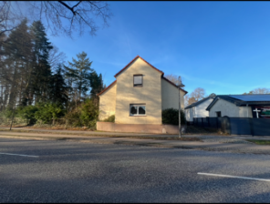 Geräumiges Einfamilienhaus - optional mit weiterem Bauland
