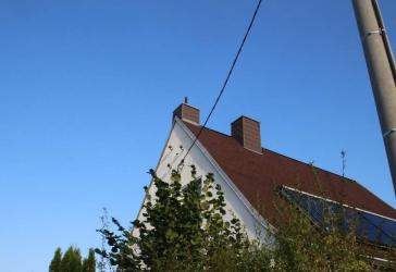 Freistehendes Einfamilienhaus für kleine Familie, ruhige sonnige Lage mit Potential zur Idylle