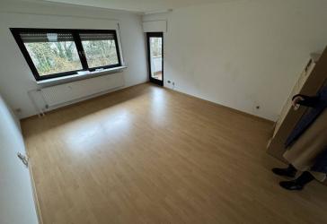 4-Zimmer-Wohnung in Saarbrücken nahe der französischen Grenze [HMR-O46E04]