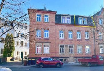 Raffiniert wohnen unterm Dach!