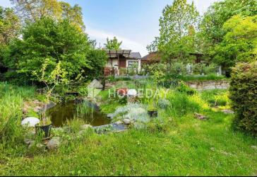 3.098 m² Privat-Ensemble: 364 m² Ziegelwohnhaus, ausbaubare Industriehallen & großer Garten