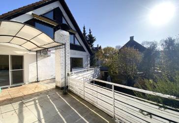 Eigennutz o. Kapitalanlage - gut geschnittene 4,5 Zimmer-Etagenwohnung mit großer Terrasse