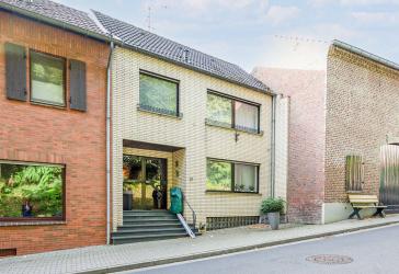 Großzügiges Einfamilienhaus mit Wintergarten und weitläufigem Garten in Selfkant - Hillensberg!