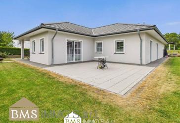 Komfortabler Bungalow in Meckel mit großer Grünanlage