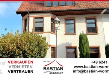 Familienpackung: *Sebastian-Münster-Str.* - DHH - 5 Zimmer - 3 Bäder - Garten - Garage!