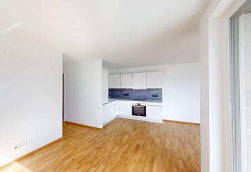 Helle 4-Zimmer-Wohnung mit Loggia und zwei Bädern - ideal für Familien