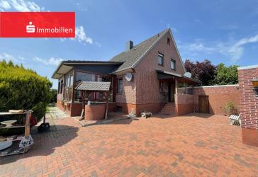 +++ Mehrgenerationen-wohnhaus sucht neue Familie +++
