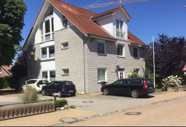 Sehr schöne Wohnung in guter Lage mit Terrasse und Stellplatz