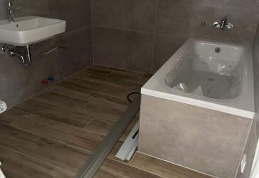 Helle 2-Raum-Wohnung mit Balkon und moderner Einbauküche