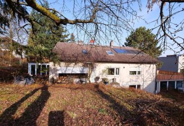 Großzügiges Anwesen mit Einliegerwohnung in Bamberger Berggebiet