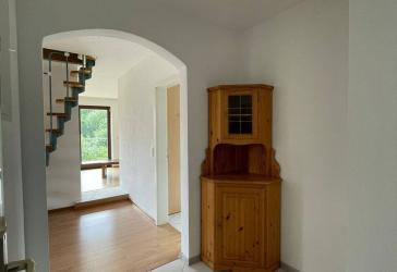 Lichtdurchflutete 4-Zimmer Wohnung Speckenreye zu vermieten