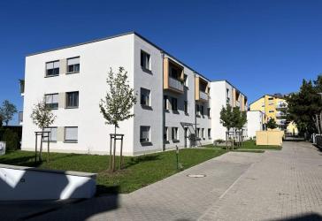 Koffer packen und einziehen! Neuwertige 3-Zimmer - Erdgeschosswohnung in Roth