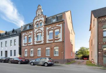 Altbau-Charme mit Geschichte - MFH mit 5 WE und 4 Garagen in Herne
