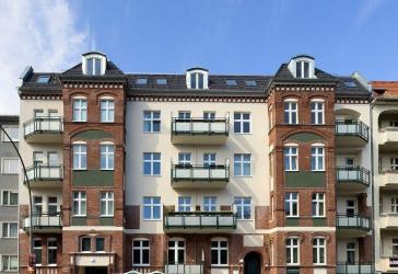 Stilvolles Gründerzeit-Investment, Vorderhaus, Balkon, Friedenau, Wohnung saniert