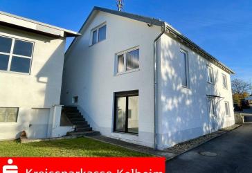 Wohnhaus mit Halle/Werkstatt in Kelheim-Thaldorf