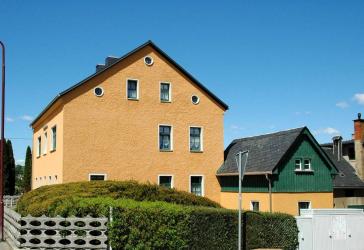 2-3 Familienhaus mit separatem Büro -zum sehr fairen Preis
