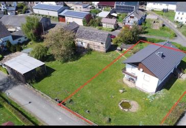 Großes Einfamilienhaus mit Einliegerwohnung