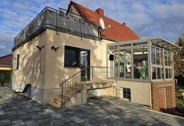 Zauberhafter Familienwohnsitz mit Wintergarten, Garage - Freude am Landleben nur 3 km von Halle (S.)
