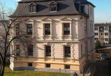 Modernes Wohnen in der Stadtvilla: 2,5 Zimmer mit Wohlfühlfaktor