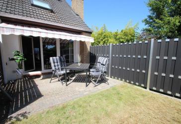 Ferienvermietung gestattet! Reihenendhaus auf Eigenland mit Terrasse, Stellplatz und in ruhiger Lage