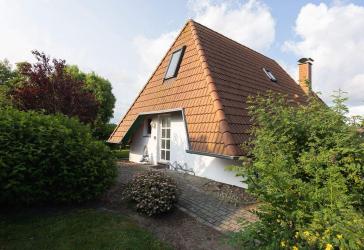Ferienhaus mit Feldblick - voll möbliert, freistehend auf Eckgrundstück