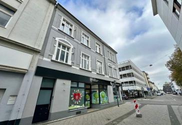 Krefeld - Stadtmitte Wohn- und Geschäftshaus mit zusätzlicher Baulücke