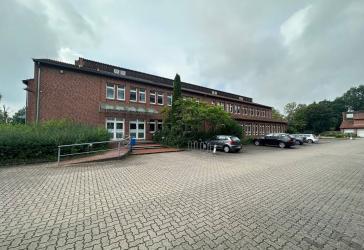 Repräsentative Büroflächen mit ausreichend PKW-Stellplätzen