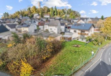 Baugrundstück mit genehmigter Planung in zentraler Lage von Merenberg