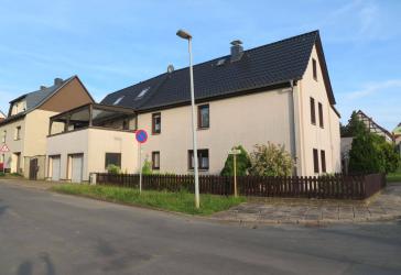 2 großzügig gestaltete und sanierte EFH im Ortsteil Liebstedt - für Selbstnutzer und/oder Anleger