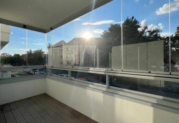 Große Fenster - viel Platz.