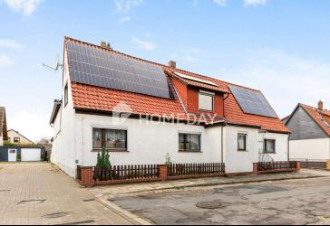 EFH mit ELW, Doppelgarage und Nebenhaus mit PV-Anlage & Speicher und Wärmepumpe in Lehre