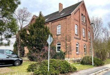 Mehrfamilienhaus mit 7 Wohneinheiten sowie Ausbaureserve