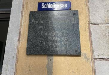 Denkmalgeschütztes barockes MFH - geschichtsträchtig und mit Sanierungsprojekt
