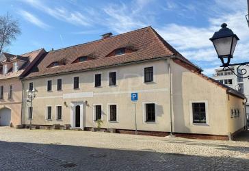 Wohn- & Geschäftshaus im Zentrum von Senftenberg - ehem. Restaurant mit 2 Wohn- bzw. Büroeinheiten