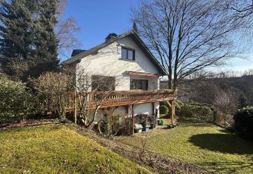 Grünes Refugium in Mittelbech - Ihr neues Zuhause mit Privatsphäre und Potenzial